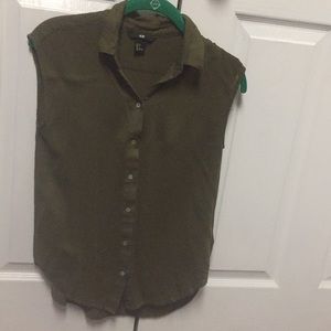 H&M sleeveless olive green top